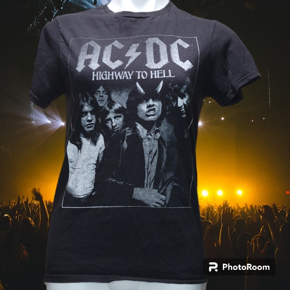 ACDC Highway to Hell T-Shirt Small